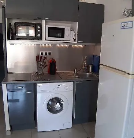 Studio Avec Balcon A 300 M De La Plage *